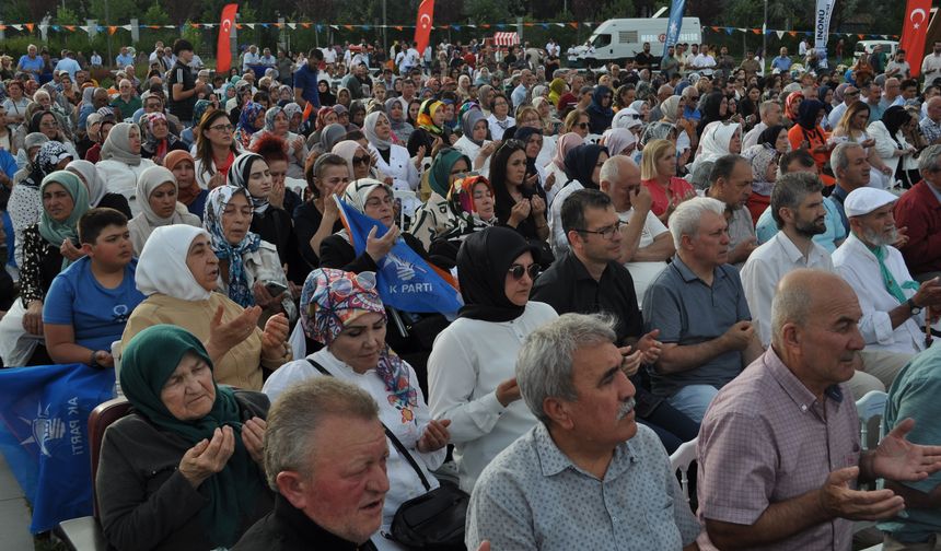 AK Parti'nin Geleneksel Bayramlaşma Programı gerçekleştirildi