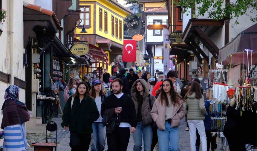 Yerli turistler Odunpazarı’nda yoğunluk oluşturdu