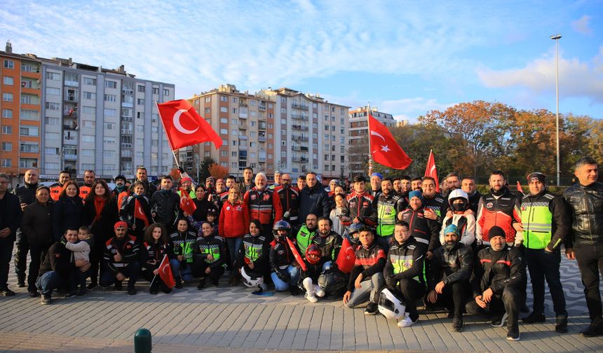 Tepebaşı’nda Cumhuriyet coşkusu: Vosvos ve motosikletlerle şehir turu