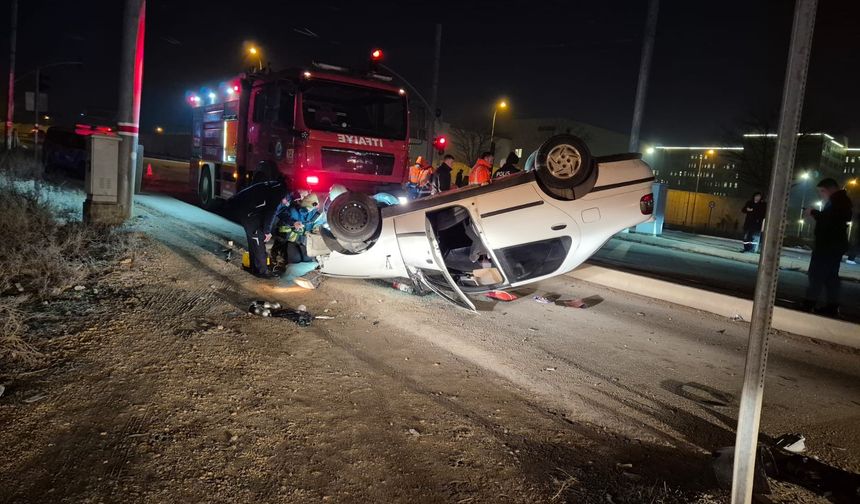 Eskişehir'de takla atan otomobilin sürücüsü alkollü ve ehliyetsiz çıktı