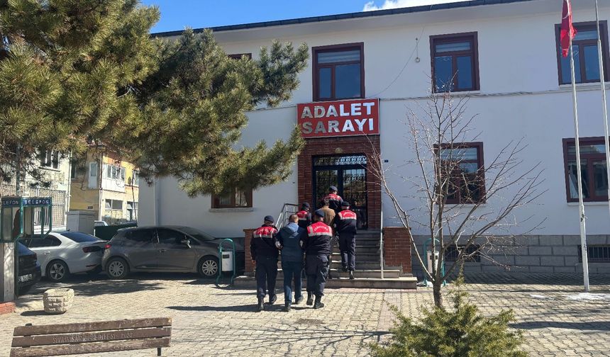 Sosyal medyada dolandırıcılık: 5 şüpheli yakalandı