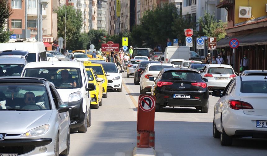 Eskişehir'de trafiğe kayıtlı araç sayısı 369 bin 627'ye ulaştı