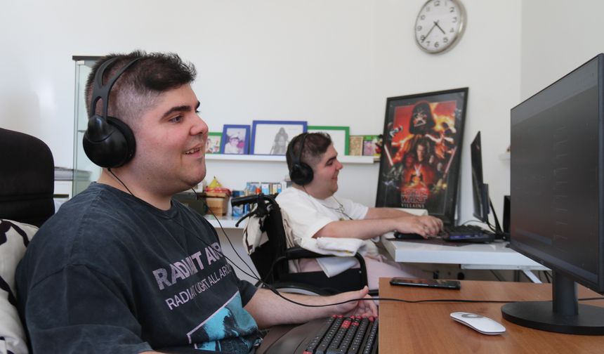 Sadece parmaklarını kullanabiliyorlar, yapay zekâ ile bini aşkın beste ürettiler