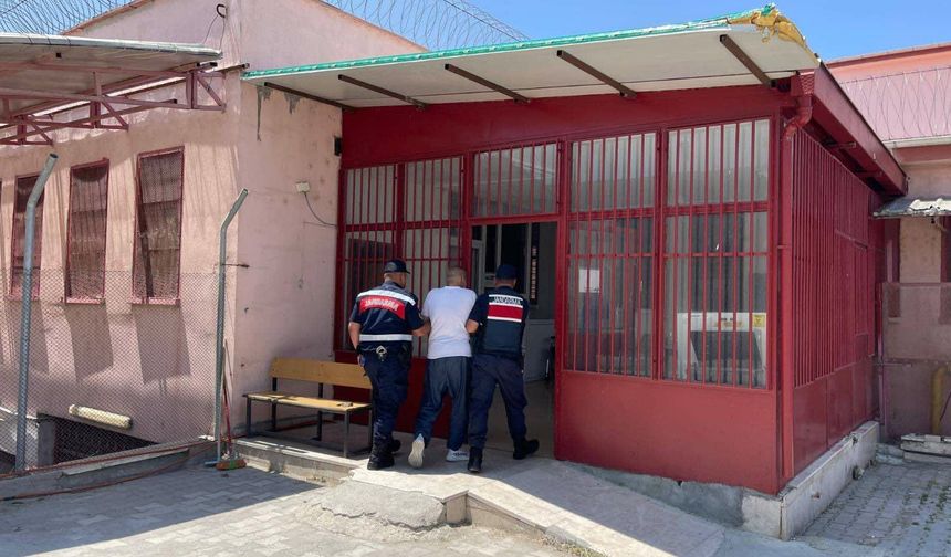 Sivrihisar’da Jandarma Uygulamasında Yakalandı: 20 Yıl Hapis Cezasıyla Aranıyordu
