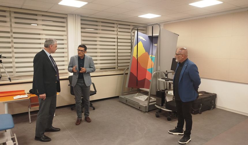 Rektör Yardımcısı Prof. Dr. Erkan Erdemir’den Engelliler Araştırma Enstitüsü’ne ziyaret