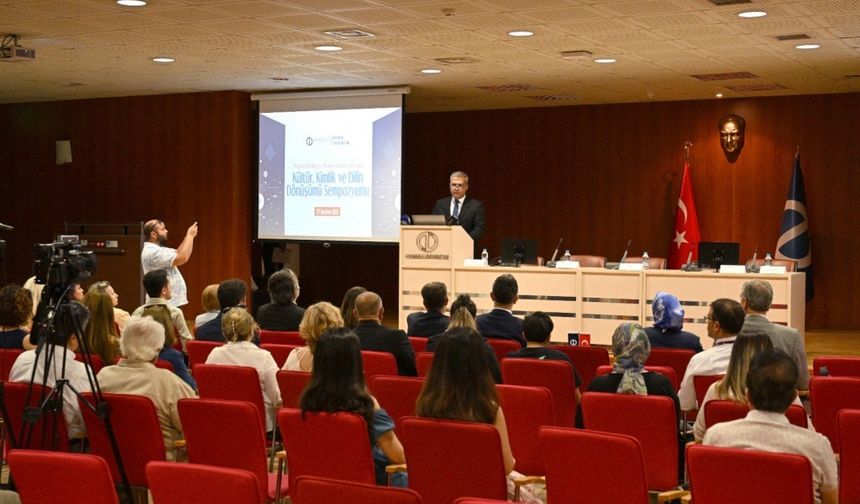 Eskişehir’de “Yapay Zekâ ve Türkçenin Geleceği” Sempozyumu Düzenlendi