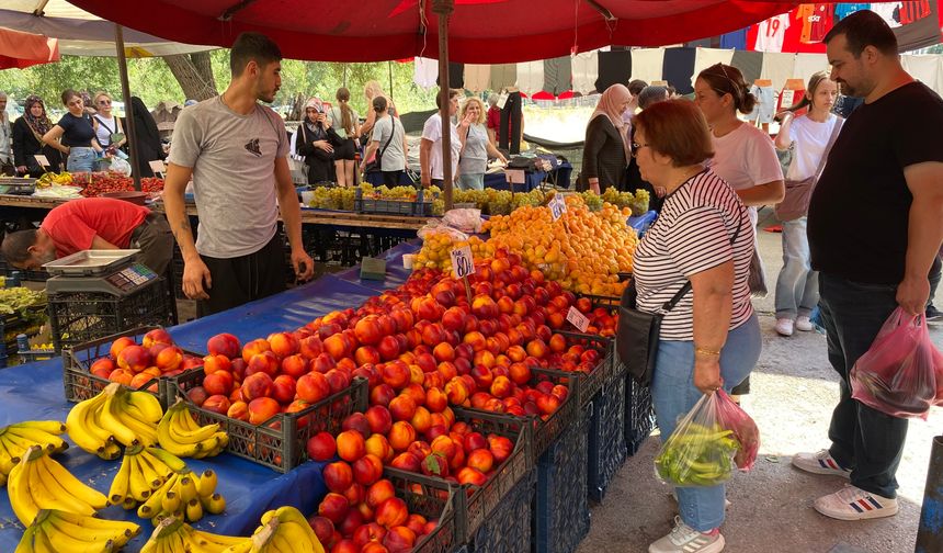 Esnaf Çarşamba pazarının kalkmasını istemiyor