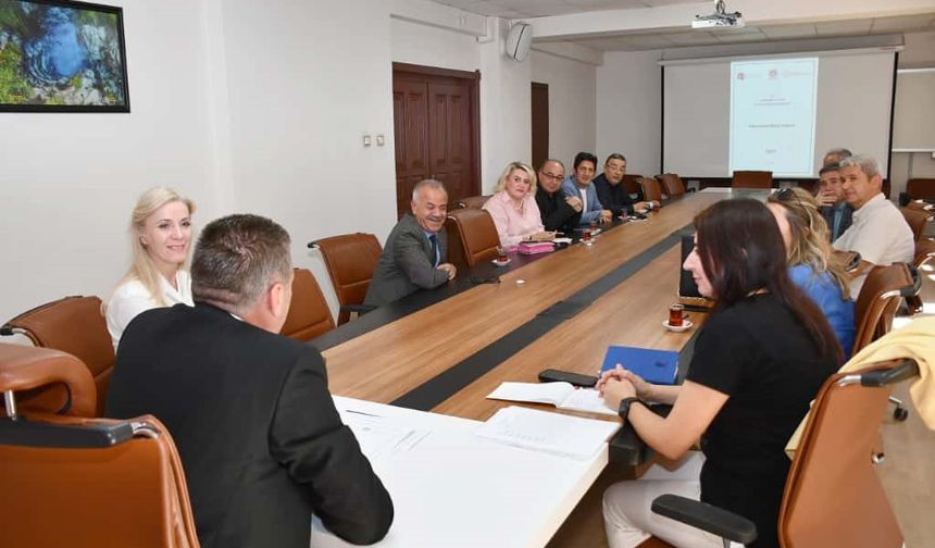 'Bilge Aileden Bilinçli Topluma Projesi' toplantısı