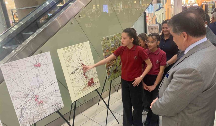 Öğrencilerden “Türkiye’nin İlk Modern Haritası” Sergisi