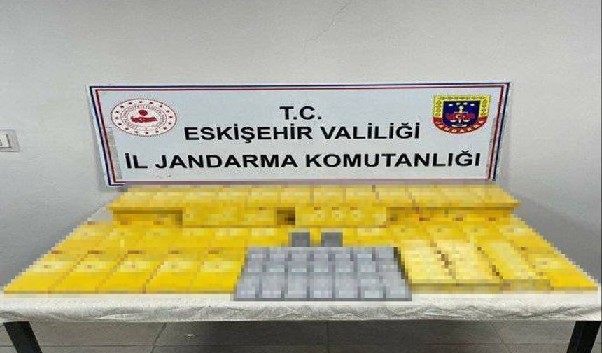 Eskişehir'de Kaçak Ürün Operasyonu: Jandarma 4 Şüpheliyi Yakaladı