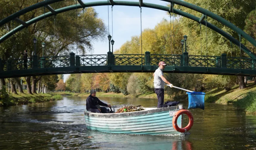 Porsuk Çay'ında temizlik