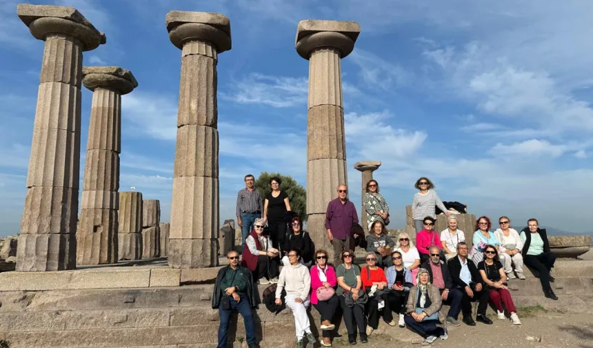 Sağlıklı yaş alma derneği Çanakkale'yi gezdi