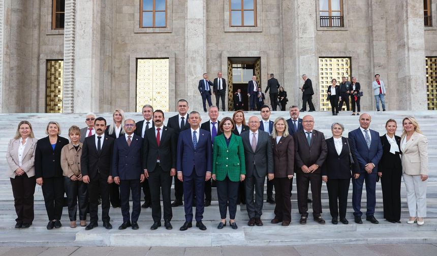 CHP Eskişehir Heyeti, Özgür Özel'i ziyaret etti