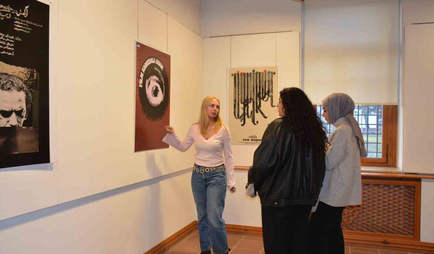 Anadolu Üniversitesi’nde Türkiye–İran Kültür Yılına Özel Afiş Sergisi