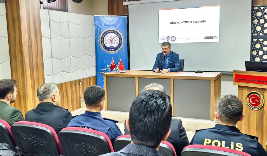 Odunpazarı’nda Muhtarlar ve Vatandaşlarla İstişare Toplantısı