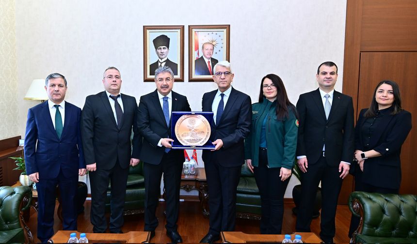 Dünya Gümrük Günü’nde Vali Yılmaz’a Ziyaret