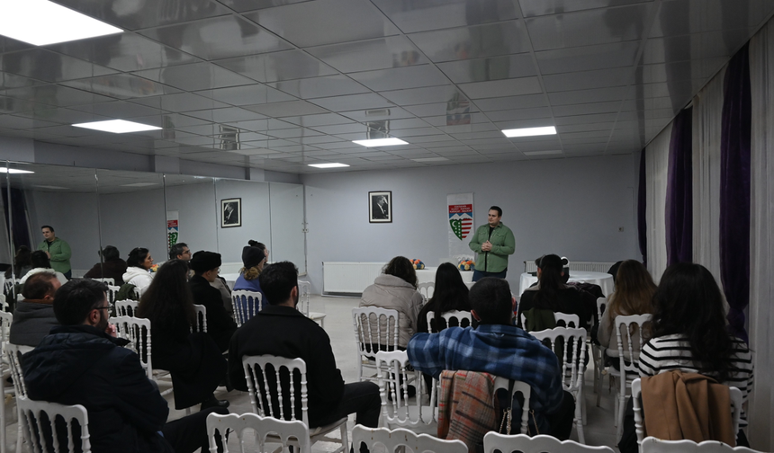 Uzmandan Yapay Zeka Uyarısı: Kurumsal Veriler Geri Dönülemez Riskler Taşıyor