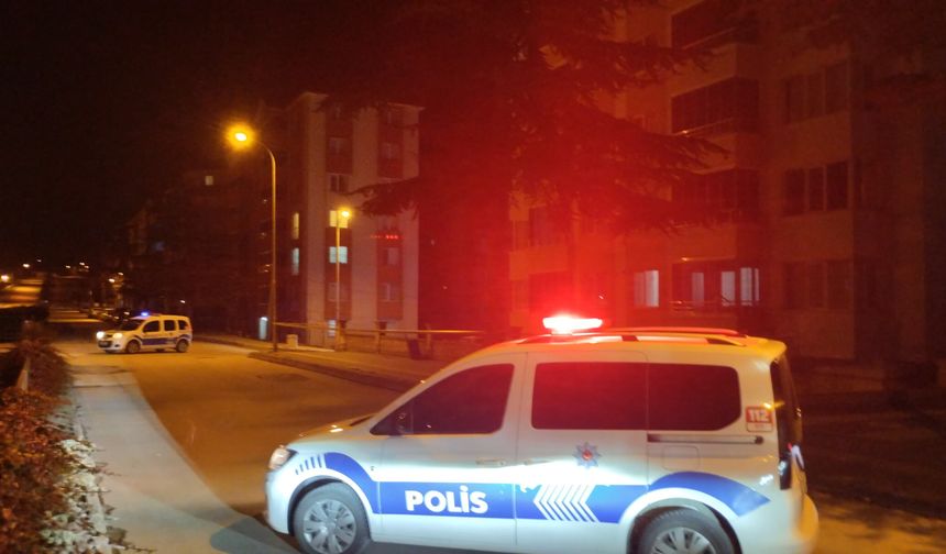 Eskişehir'de belediye başkanının sokağında şüpheli valiz paniği!!!