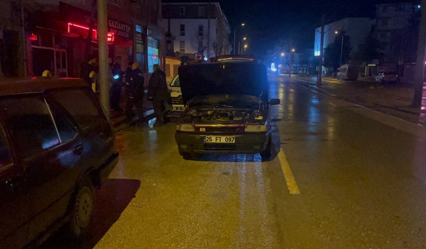 Eskişehir’de Seyir Halindeki Otomobil Alev Aldı