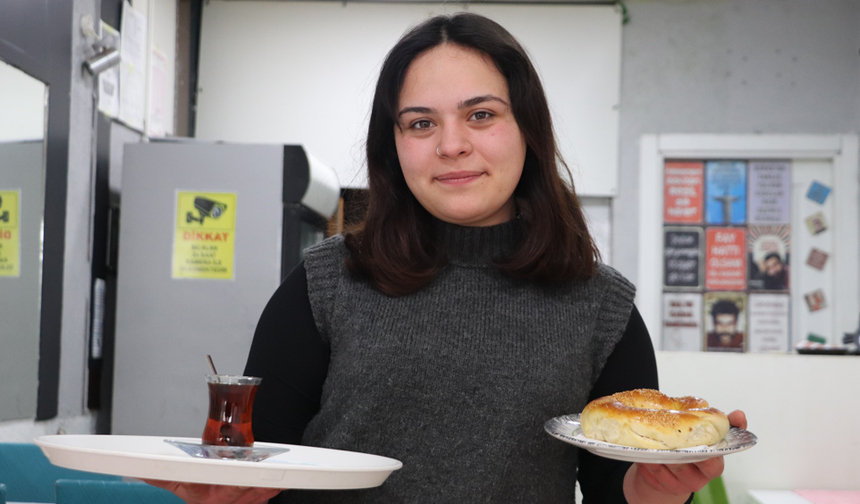 19 Yaşında Kendi Kafesini Açtı: “Hayallerini Gerçekleştir” Mesajı