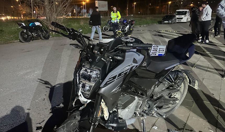 Eskişehir'de Motosikletlerin Tehlikeli Dansı Kanlı Bitti