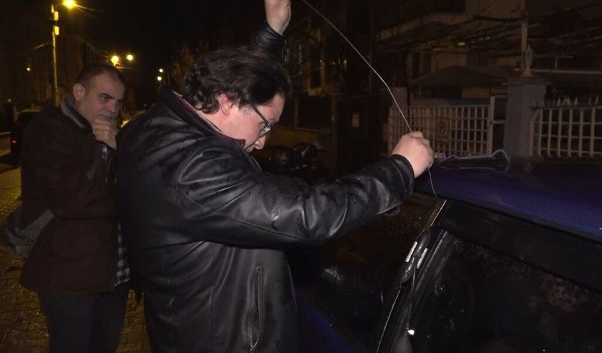Eskişehir’de Unutulan Anahtar Pahalya Patladı: Aracın Kapıları Üzerine Kilitlendi