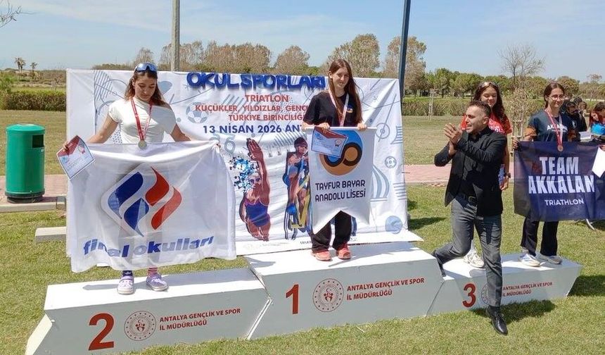 Beyza Bilun Bilgiç triatlonda Türkiye şampiyonu olarak Avrupa biletini kaptı