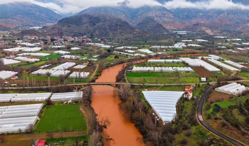 Yağmurun Ardından Sakarya Nehri’nde Görsel Şölen