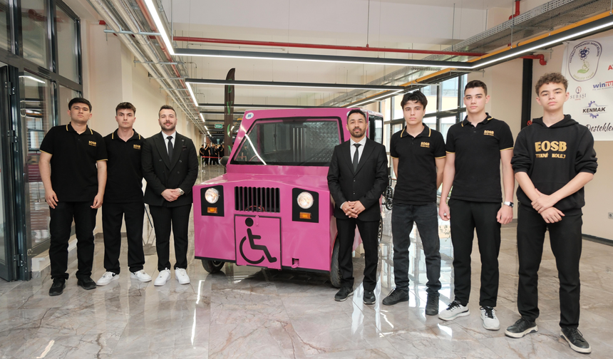 Eskişehirli öğrencilerden engelleri kaldıran yerli ve elektrikli araç