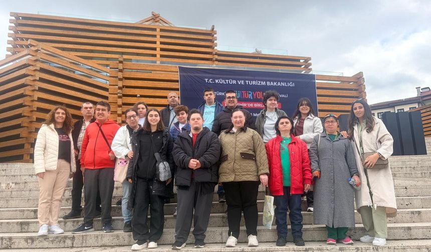 Engelsiz Kültür ve Sanat Merkezi öğrencileri Müzeler Haftası'nı keşifle kutladı