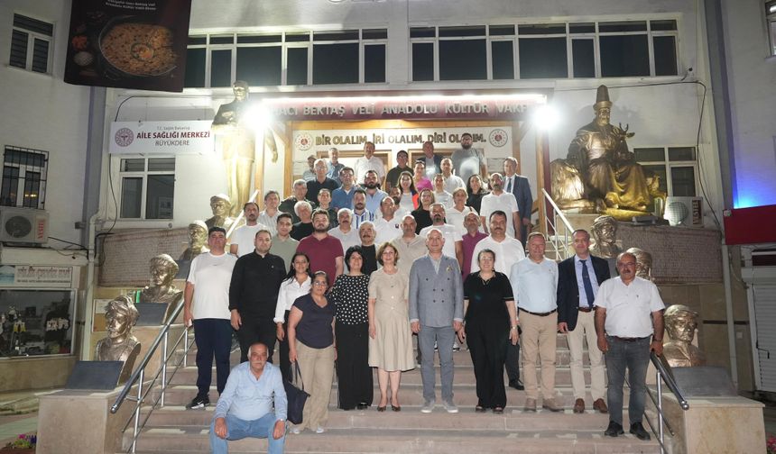 Başkan Ayşe Ünlüce Muharrem orucu tutan vatandaşlarla iftar sofrasında buluştu