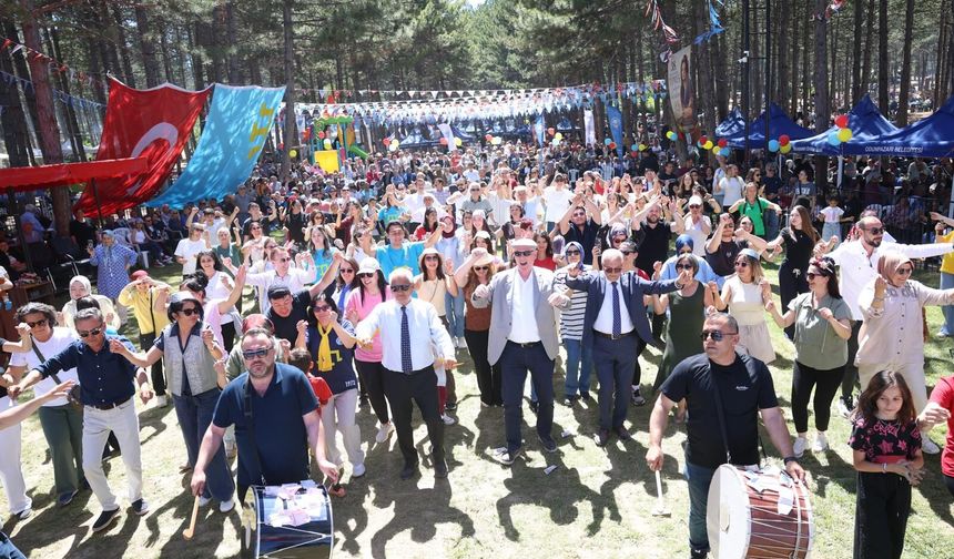 38. Geleneksel Tepreş Şenliği büyük coşkuyla kutlandı