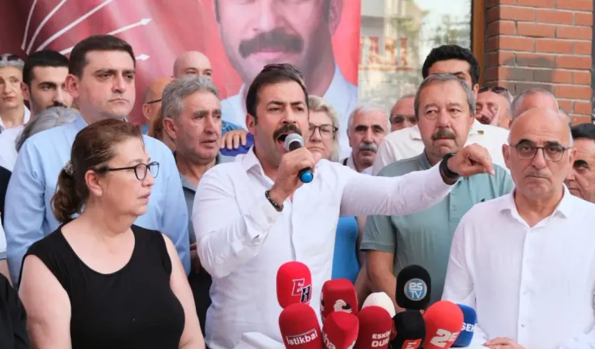 "Öyle bir itibarın mı var senin?"