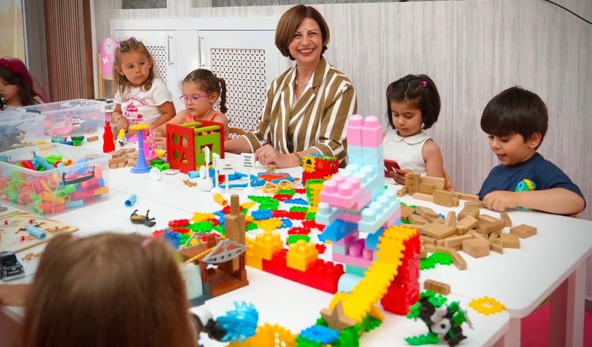 Başkan Ayşe Ünlüce ESMEK Yaz Okulu'nda çocukların heyecanına ortak oldu