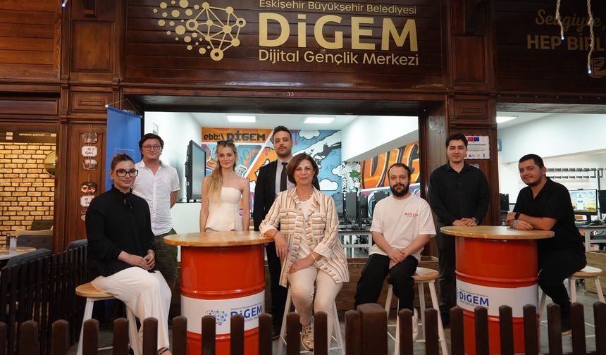 Eskişehir Dijital Gençlik Merkezi geleceğin teknolojisini üretiyor