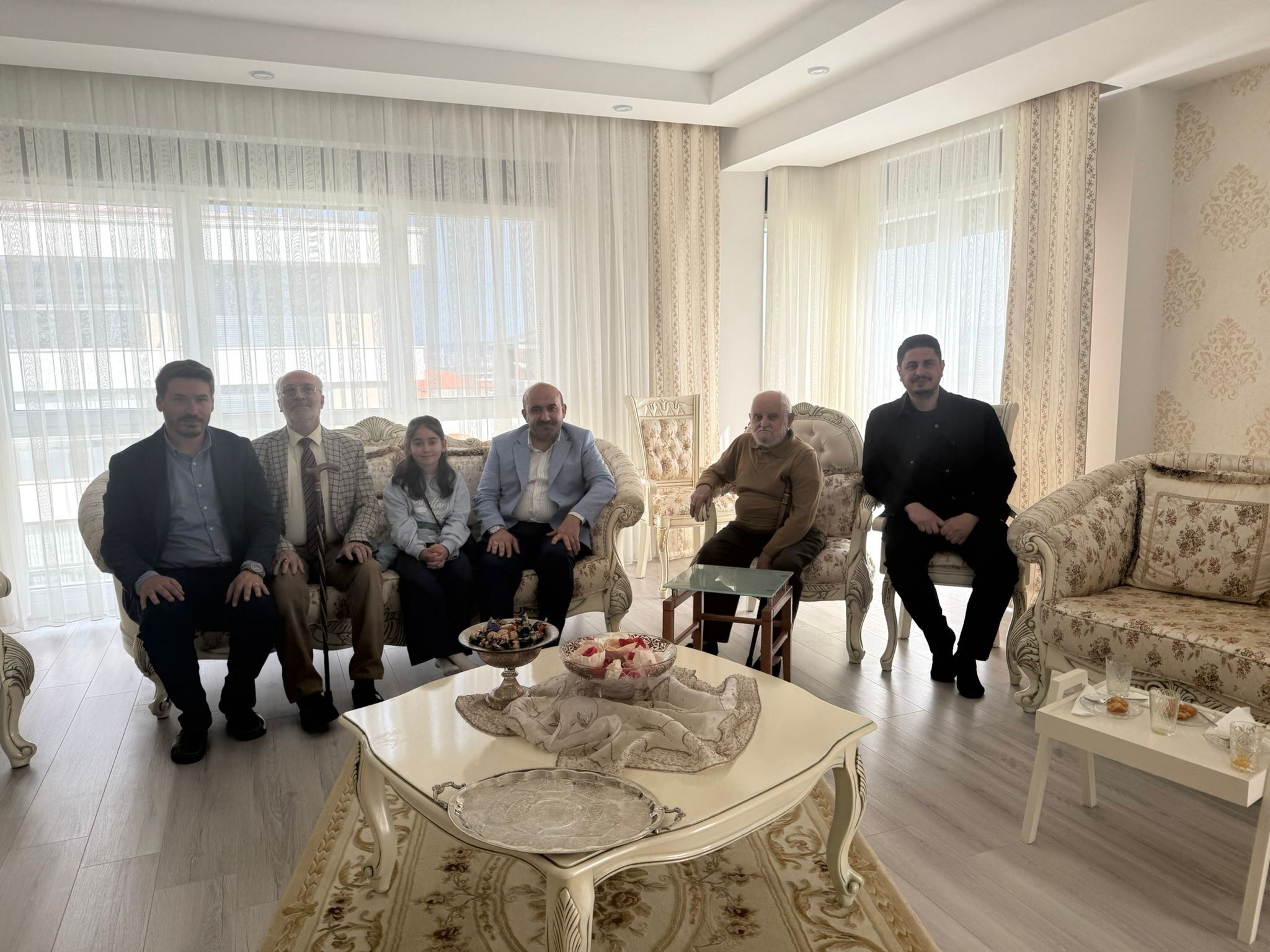 AK Parti Eskişehir Teşkilatından Vefa ve Bayram Ziyaretleri