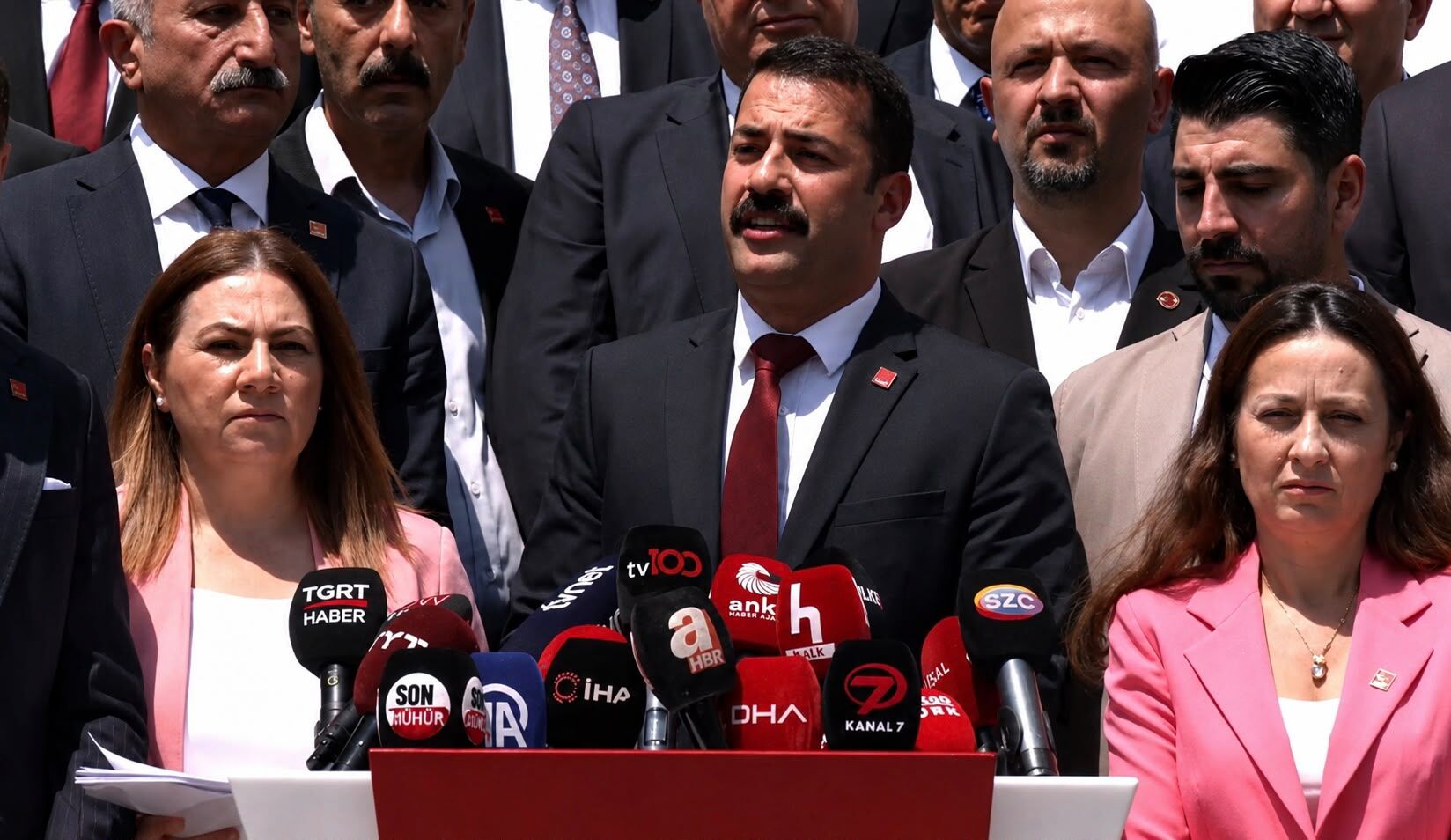 CHP İl Başkanları imza krizine dair Olağanüstü Kurultay çağrısında bulundu