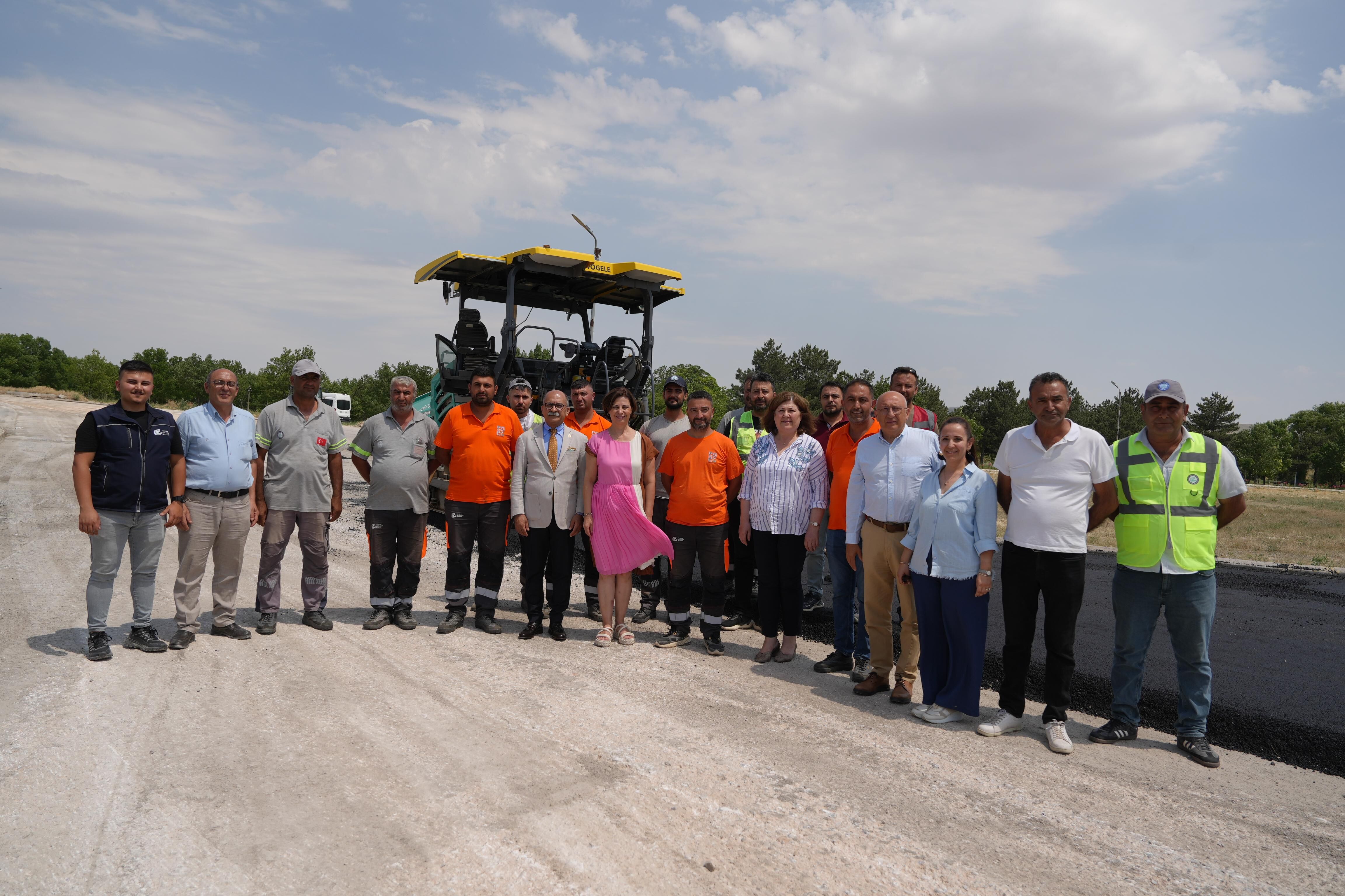 Sakaryabaşı’ndaki asfalt çalışmalarına Başkan Ünlüce’den yerinde inceleme