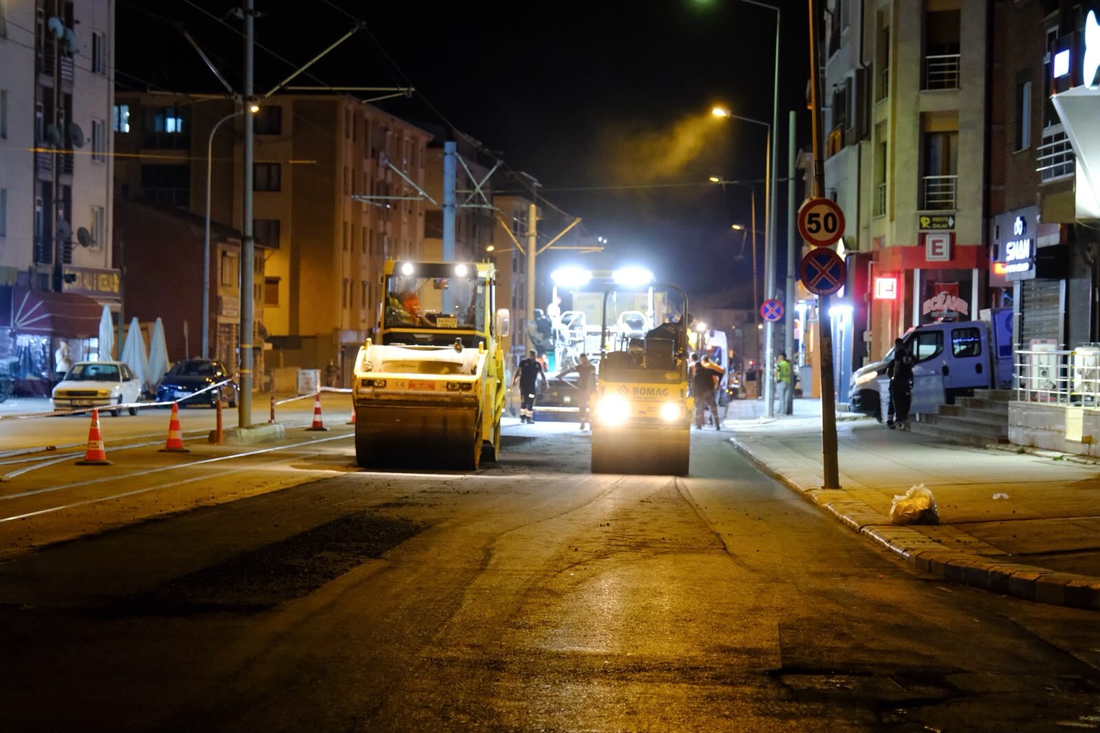 Büyükşehir Belediyesi Gece Mesaisiyle Ertaş Bulvarı'nı Yeniledi