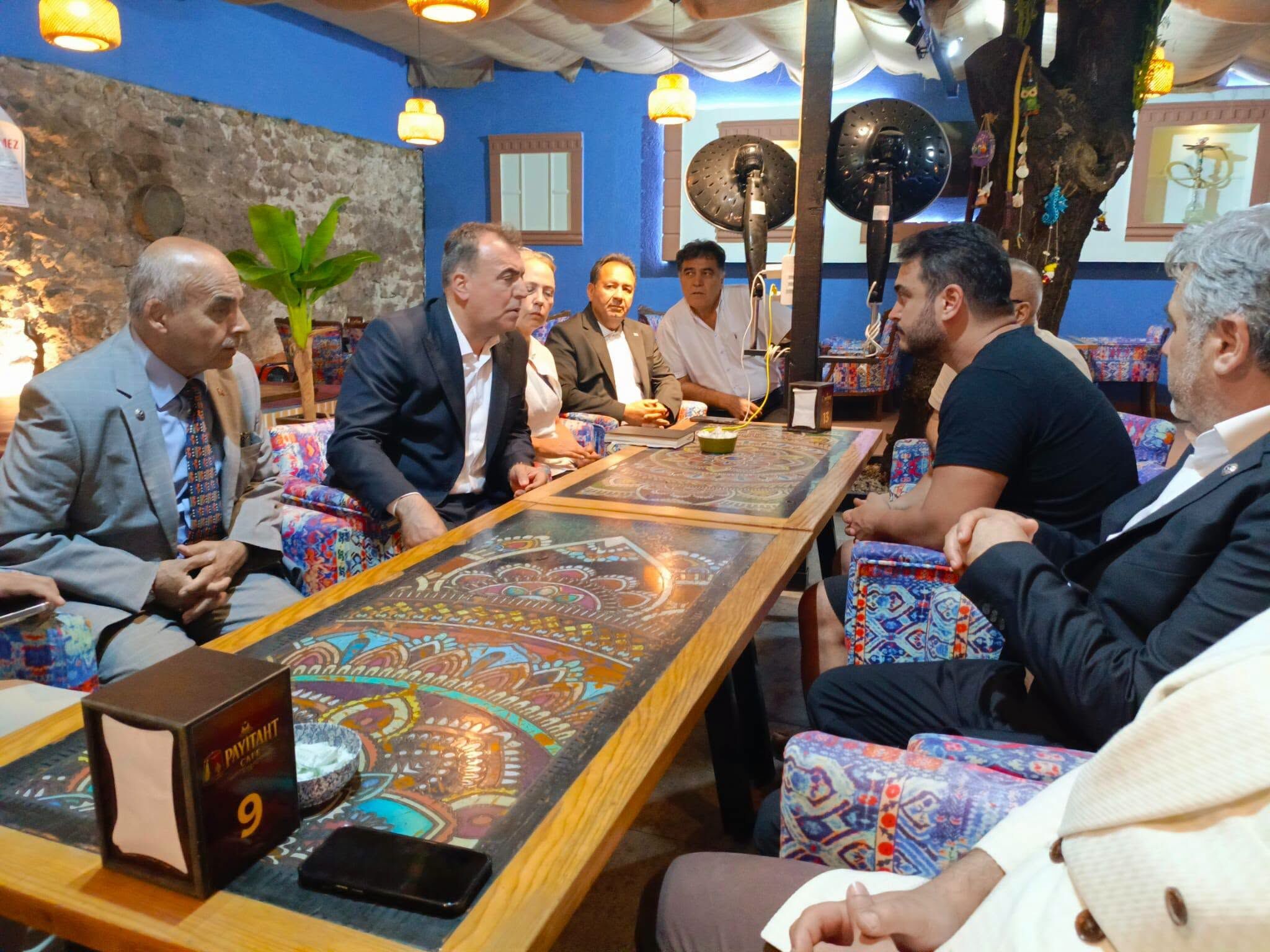Tarihi Odunpazarı Bölgesi'nde Kafe Yangını Korkuttu