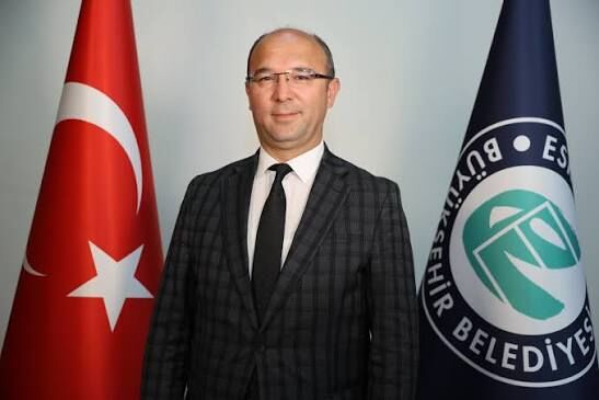Seyitgazi Belediye Başkanı Uğur Tepe CHP’den İstifa Ederek Yeni Parti’ye Katıldı