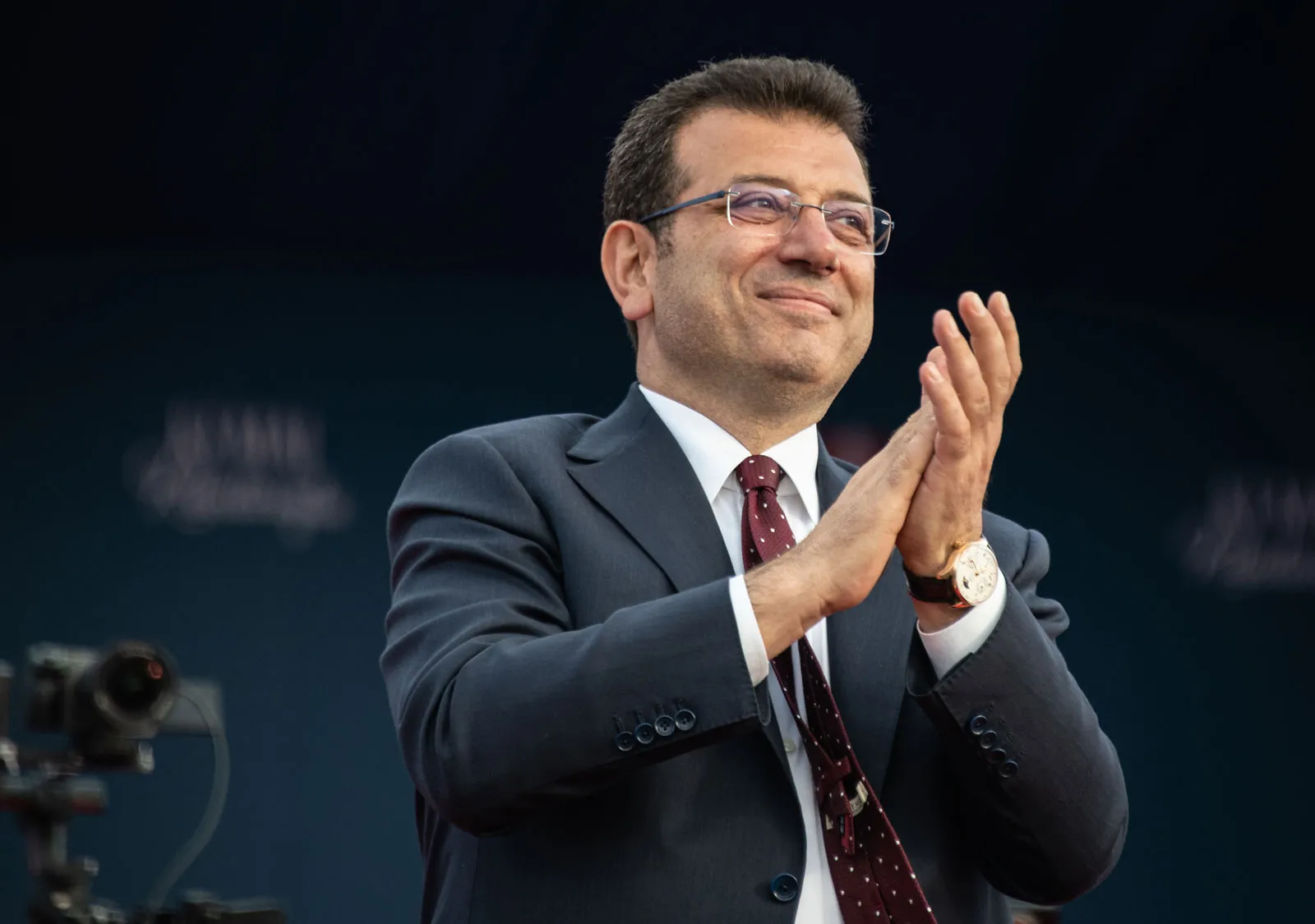 Ekrem İmamoğlu CHP’den İstifa Etti