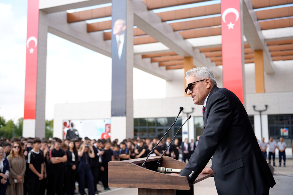 Özel EOSB Mesleki ve Teknik Anadolu Lisesi’nde Yeni Eğitim Yılı Heyecanla Başladı